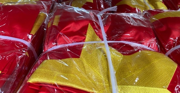 mua cờ việt nam ở tphcm